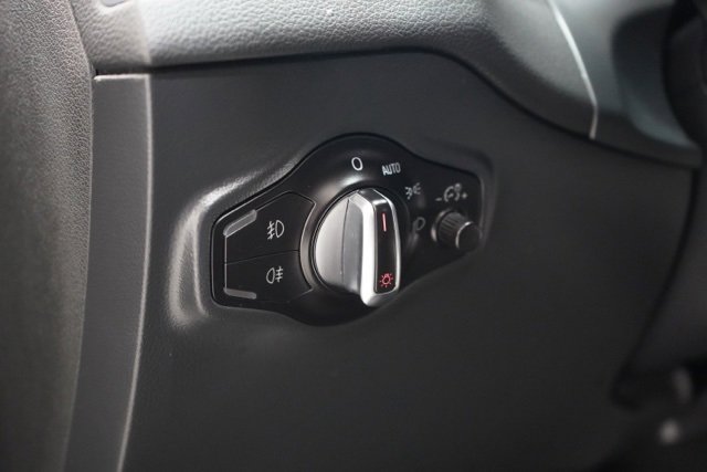 Used 2017 Audi Q5 2.0T Premium Plus w/ Technology Package image 20