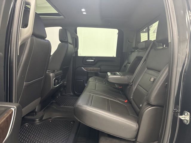Used 2021 GMC Sierra 2500 Denali w/ Denali Black Diamond Edition AWD/4WD image 31