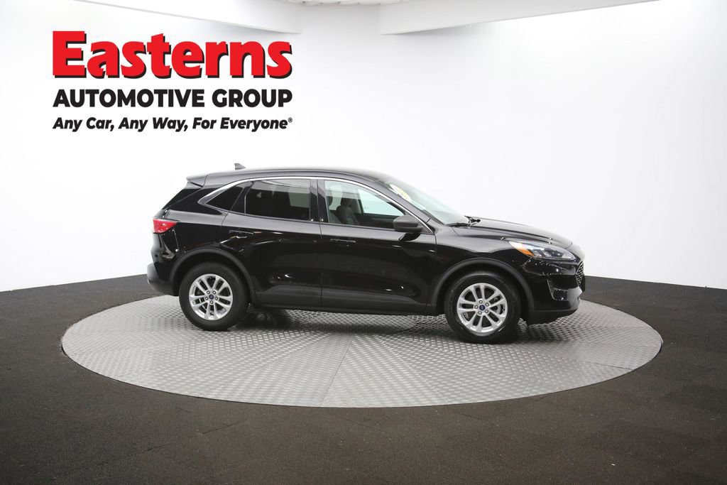 Used 2022 Ford Escape SE image 45
