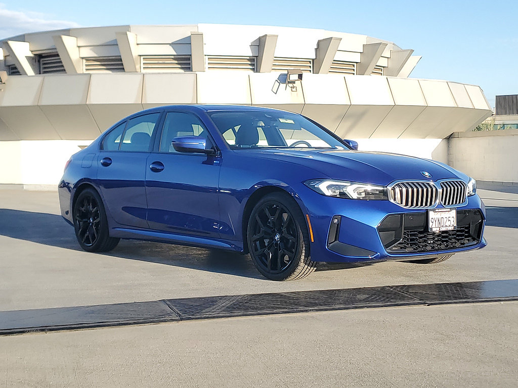 Used 2026 BMW 330i Sedan w/ M Sport Package RWD image 4