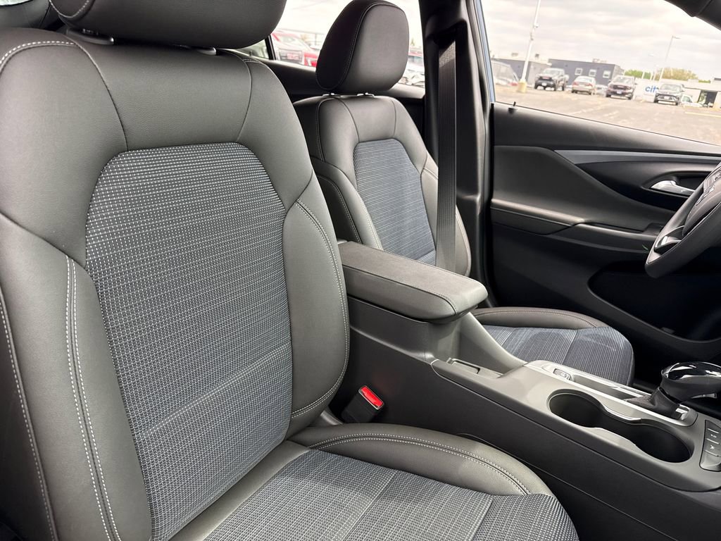 New 2026 Buick Envista Preferred FWD image 35