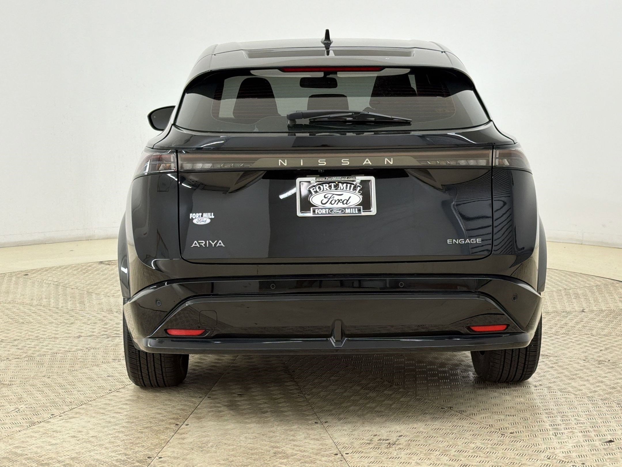 Used 2023 Nissan Ariya FWD image 10