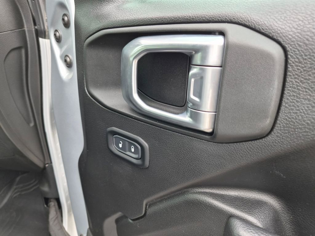 Used 2023 Jeep Gladiator Rubicon w/ LED Lighting Group AWD/4WD image 30