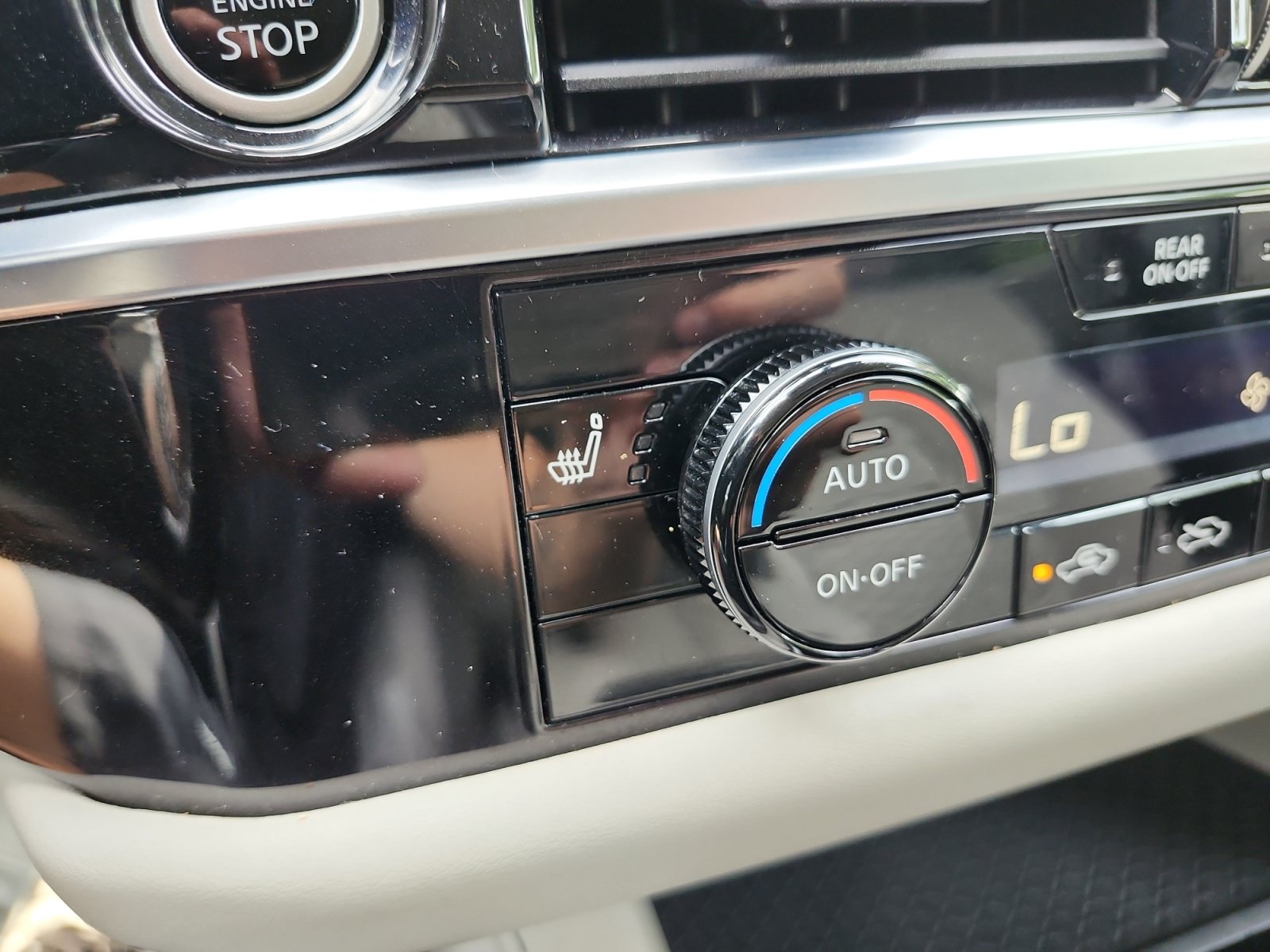 Used 2022 Nissan Pathfinder SV FWD image 21
