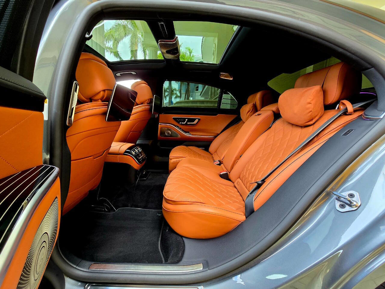 Used 2022 Mercedes-Benz S 580 4MATIC Sedan w/ Rear Seat Package image 94