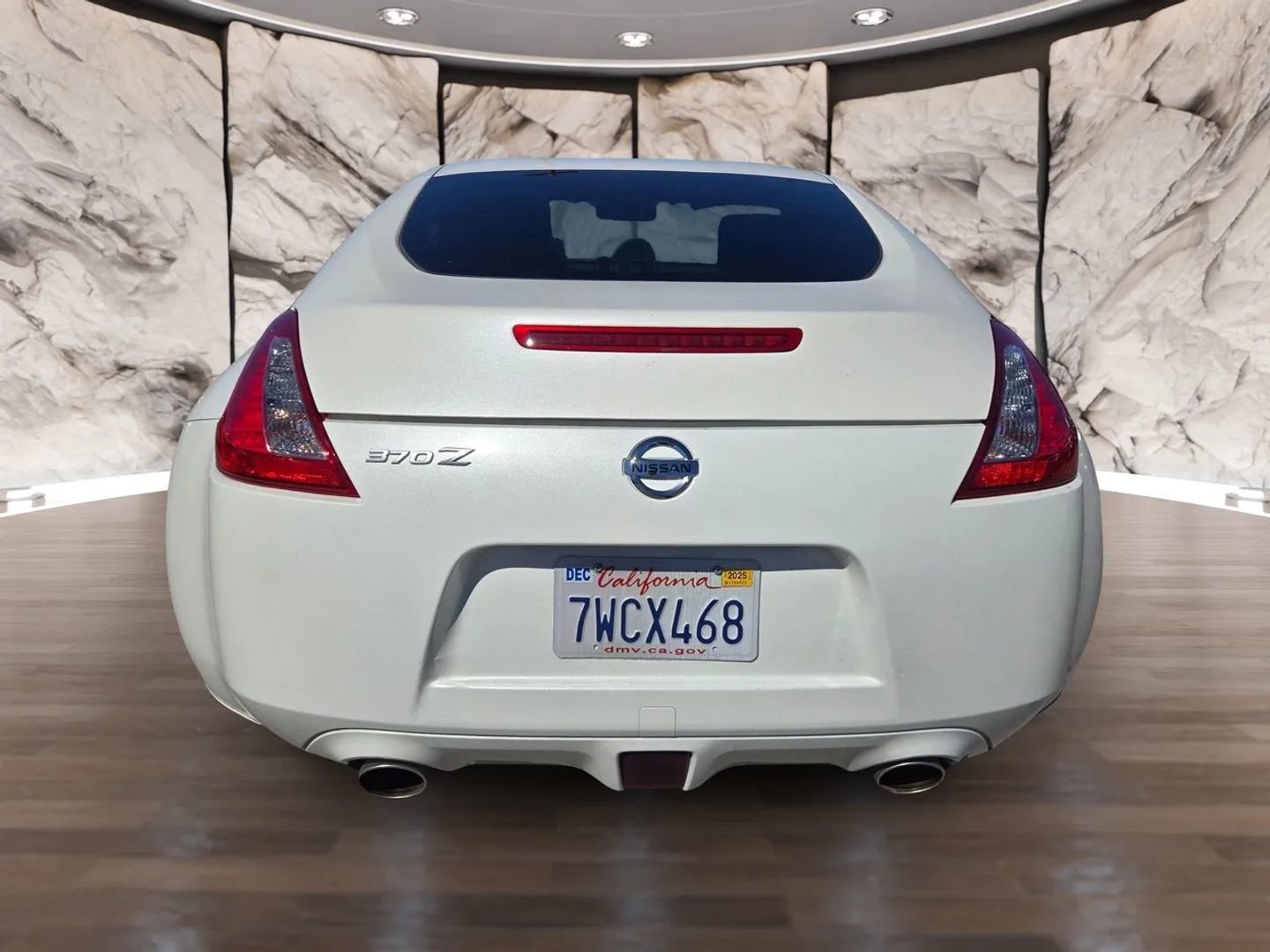 Used 2016 Nissan 370Z Coupe image 7
