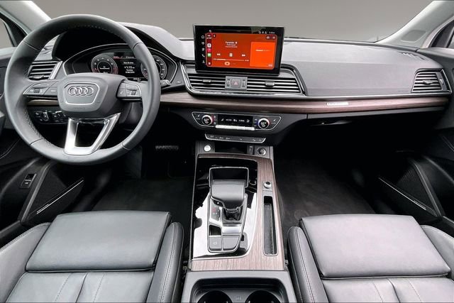 Used 2025 Audi Q5 2.0T Premium Plus w/ Premium Plus Package AWD/4WD image 7