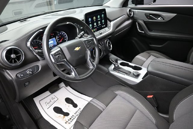 Used 2024 Chevrolet Blazer LT FWD image 19