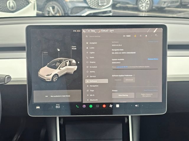 Used 2021 Tesla Model Y Long Range AWD/4WD image 38