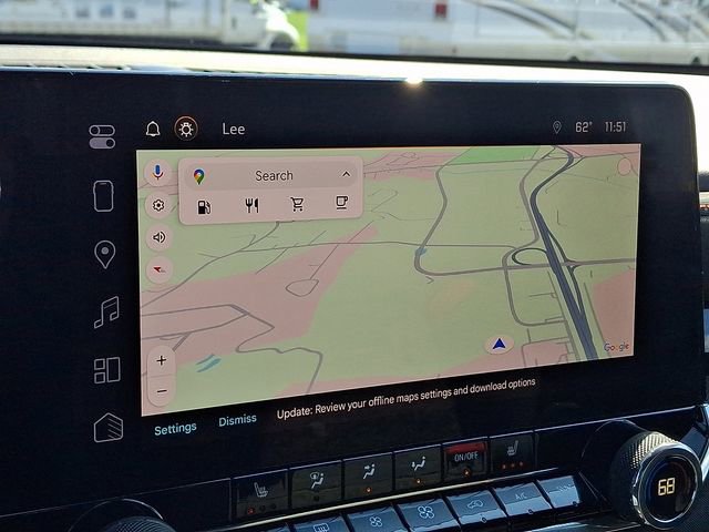 Used 2024 Chevrolet Colorado Z71 w/ Z71 Convenience Package 2 image 3