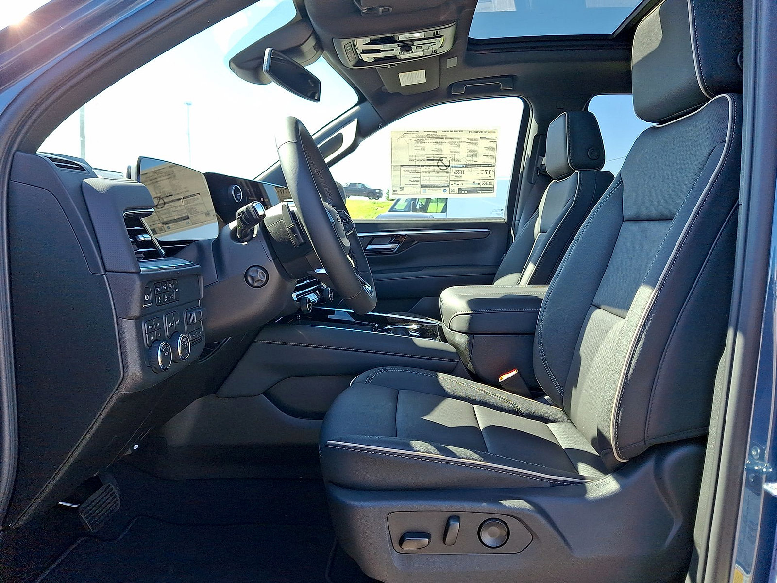 New 2026 Chevrolet Tahoe Premier w/ Sun And Tow Package AWD/4WD image 14