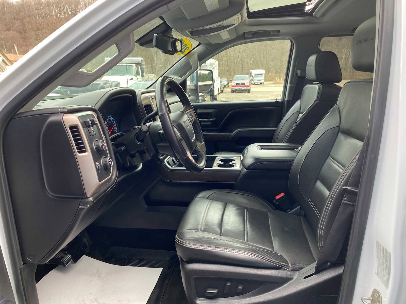 Used 2017 GMC Sierra 3500 Denali w/ Duramax Plus Package image 9