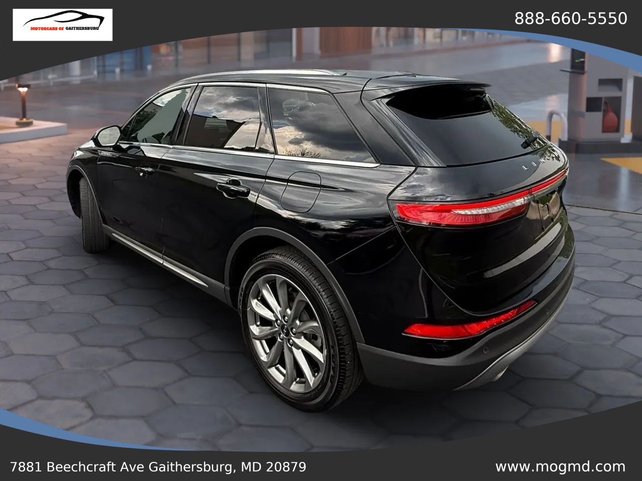 Used 2022 Lincoln Corsair AWD w/ Premium Package image 7