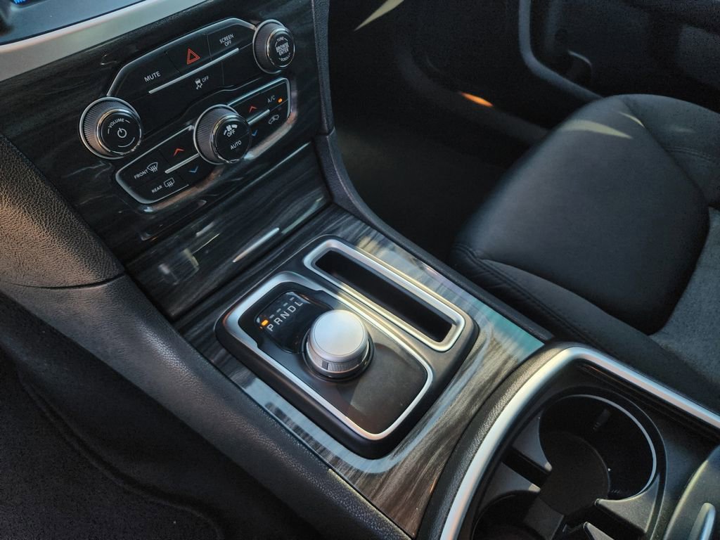 Used 2022 Chrysler 300 Touring w/ Sport Appearance Package image 23