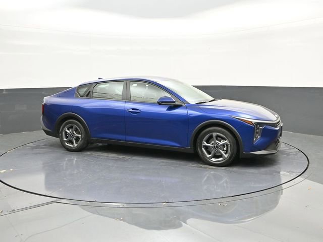 Used 2025 Kia K4 LXS image 17