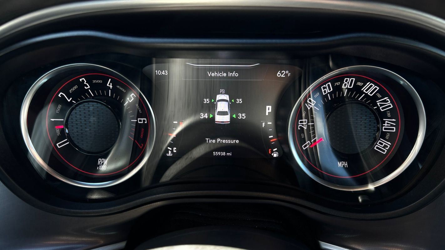 Used 2022 Dodge Challenger GT AWD/4WD image 19