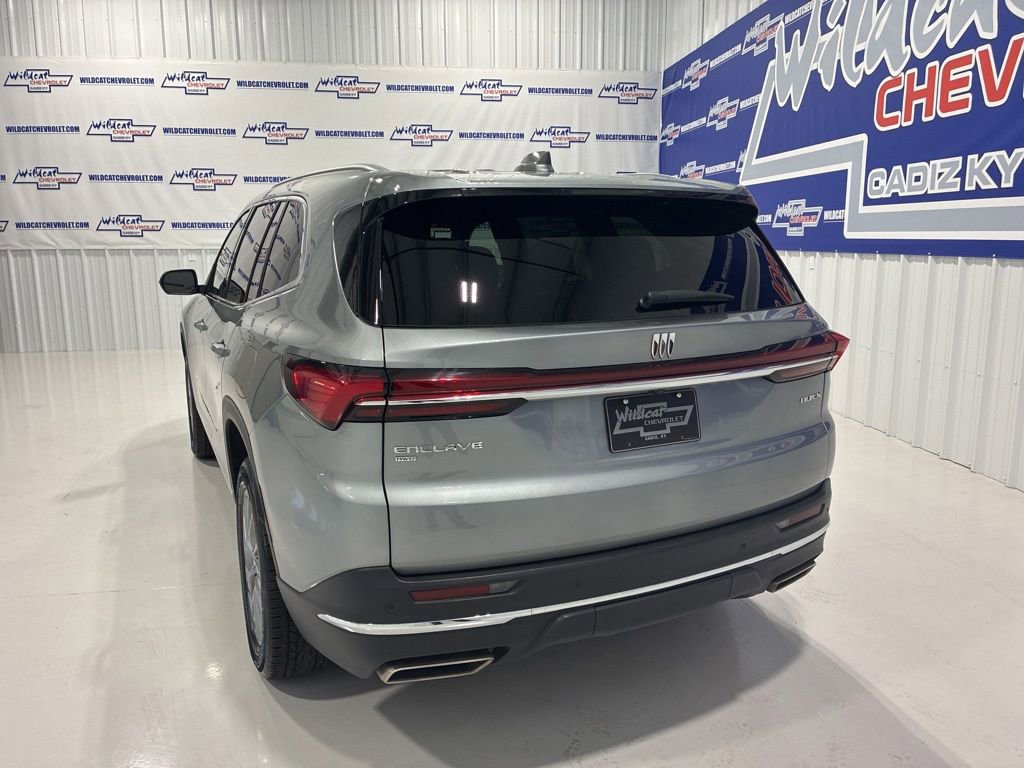 Used 2025 Buick Enclave Preferred AWD/4WD image 5