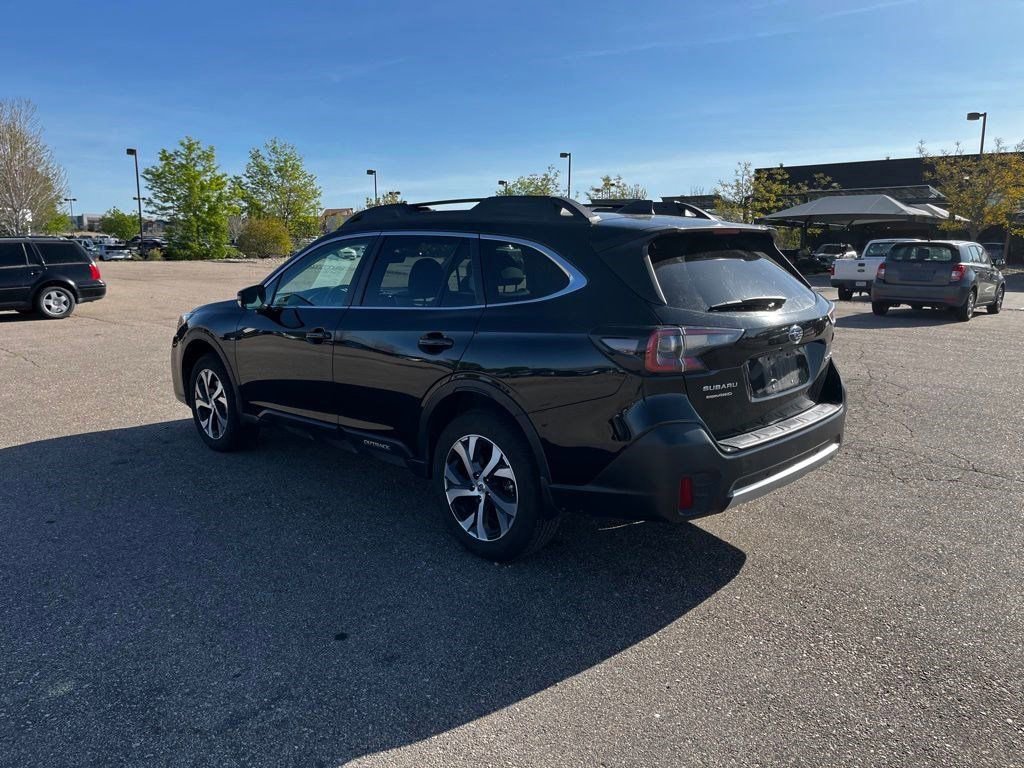 Used 2022 Subaru Outback Limited image 7