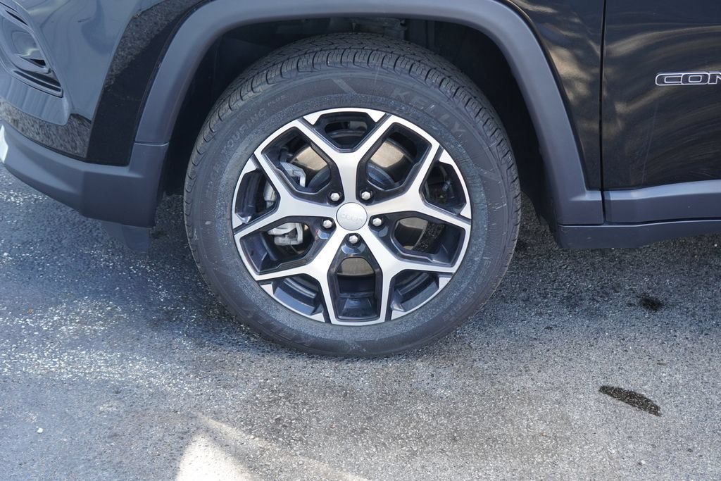 Used 2024 Jeep Compass Limited AWD/4WD image 6