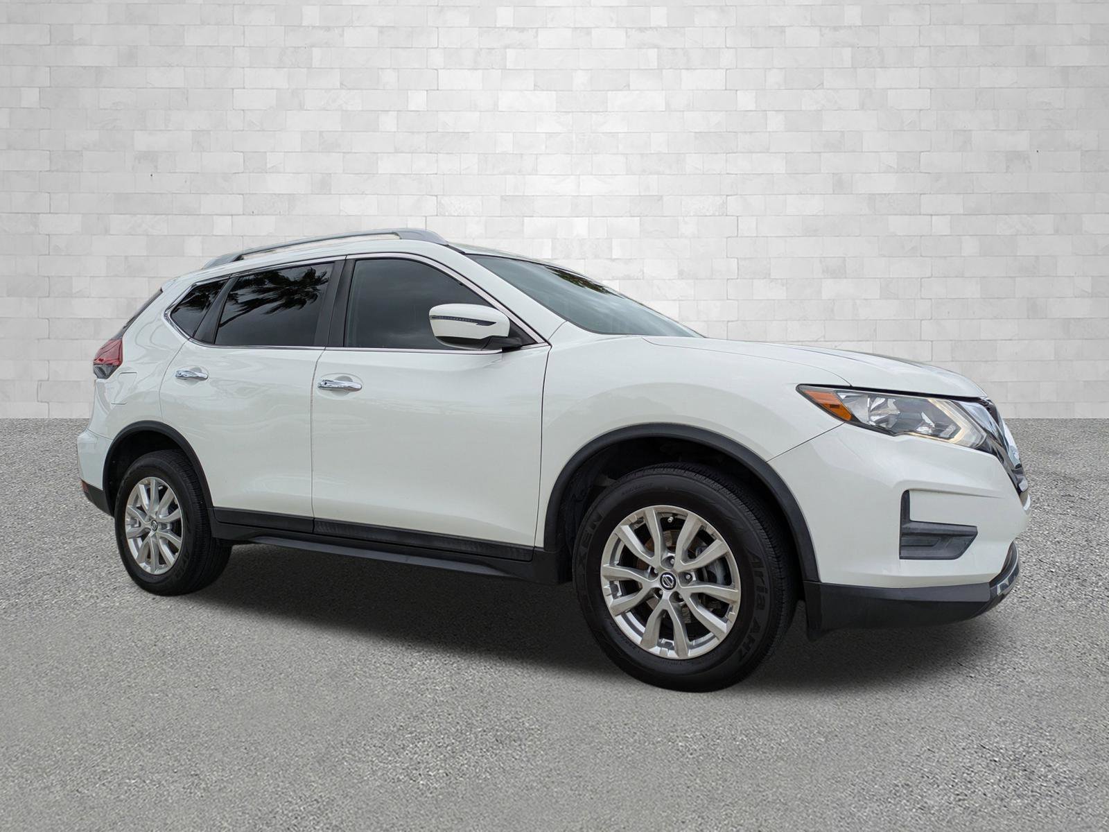 Used 2019 Nissan Rogue SV AWD/4WD image 1
