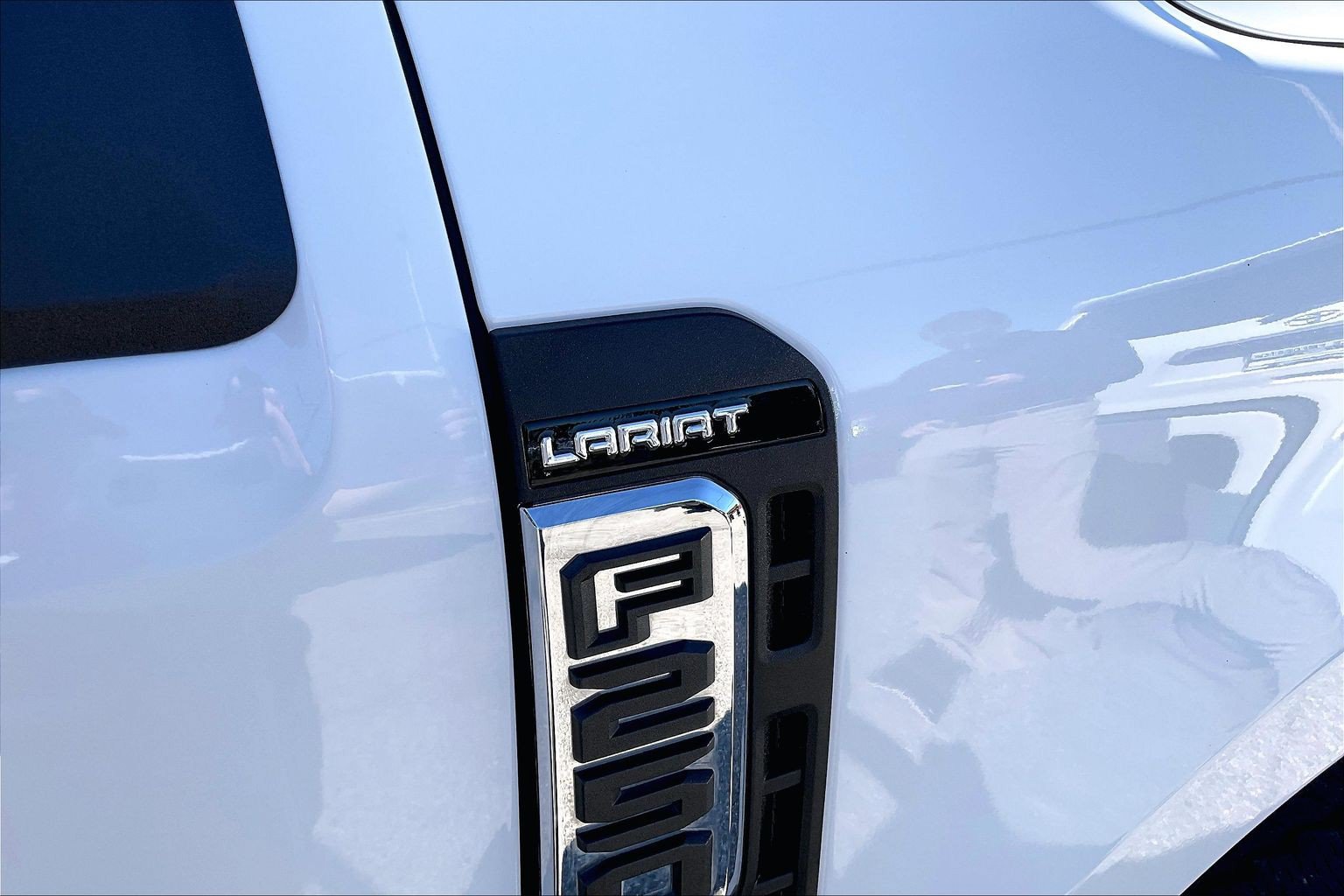 Certified 2026 Ford F250 Lariat w/ Lariat Ultimate Package AWD/4WD image 8