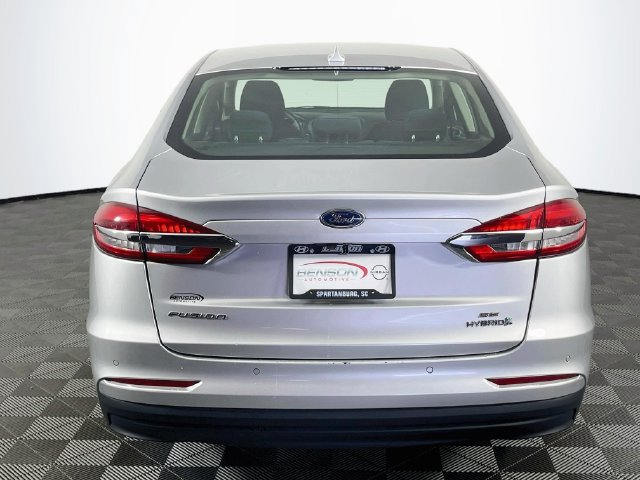 Used 2019 Ford Fusion SE FWD image 7