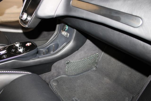 Used 2022 McLaren GT image 40