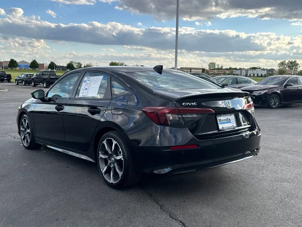 Used 2025 Honda Civic Sport Touring image 5