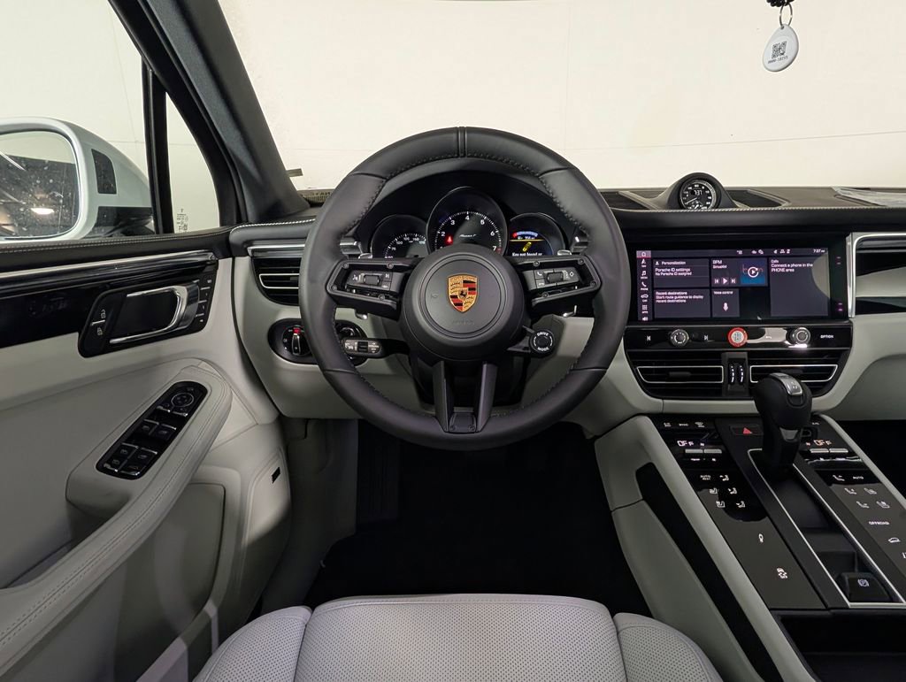 New 2026 Porsche Macan Turbo AWD/4WD image 21