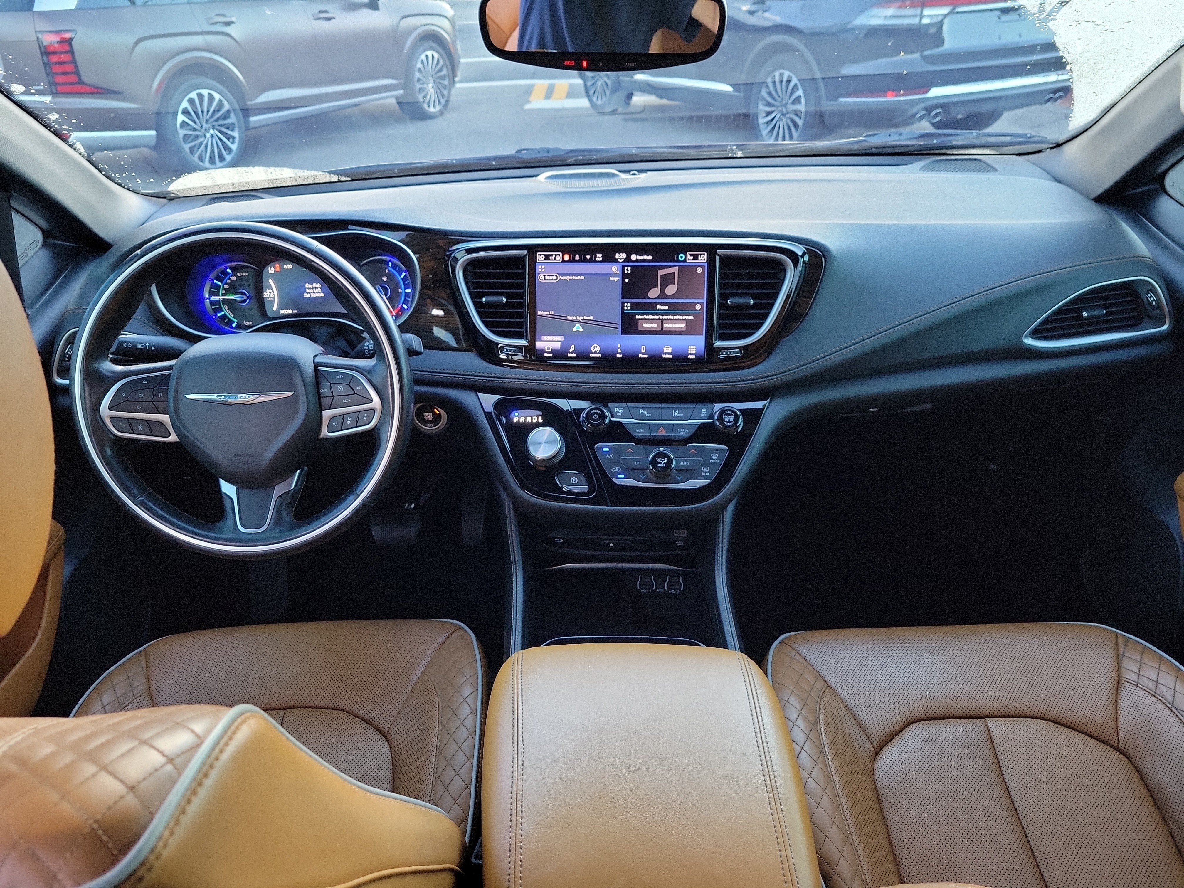 Used 2021 Chrysler Pacifica Pinnacle FWD image 19