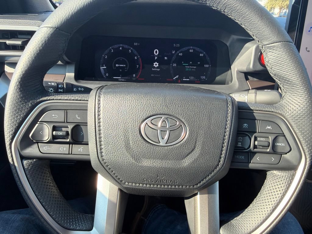 Used 2024 Toyota Tacoma TRD Sport AWD/4WD image 7