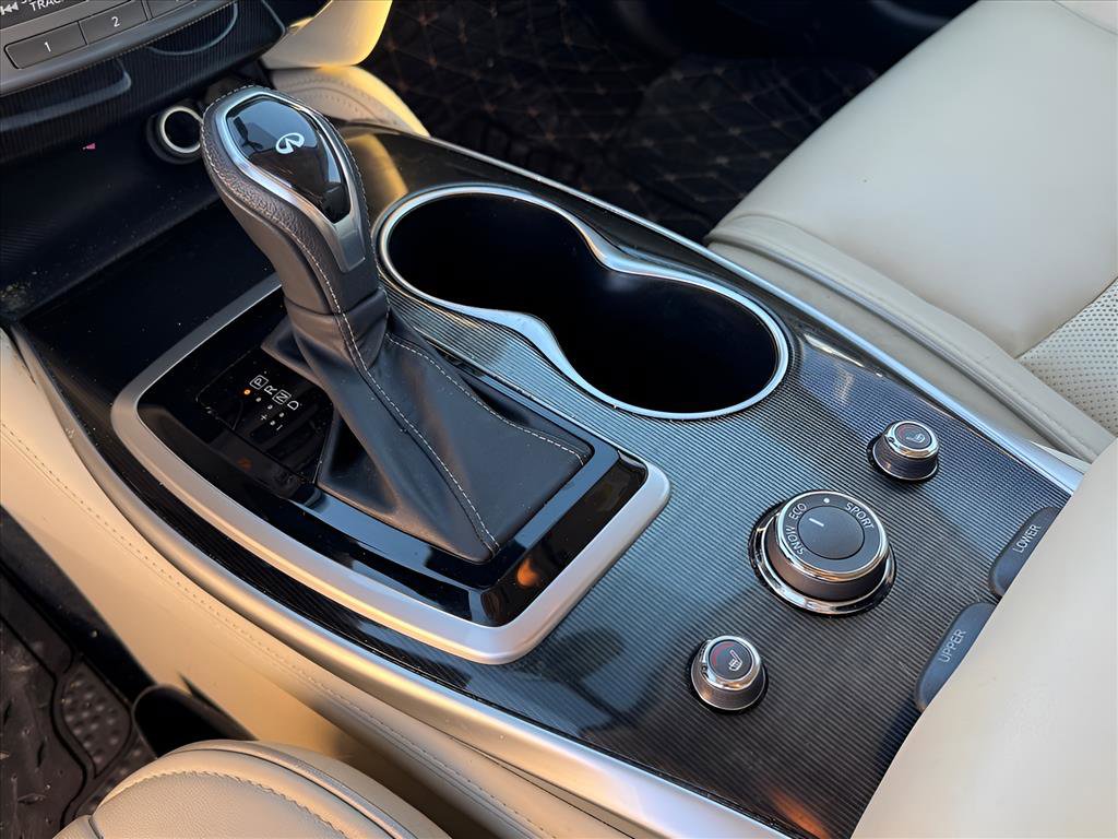 Used 2019 INFINITI QX60 Luxe w/ Essential Package image 22