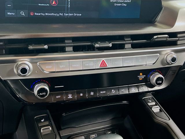 Certified 2023 Kia Telluride S image 16