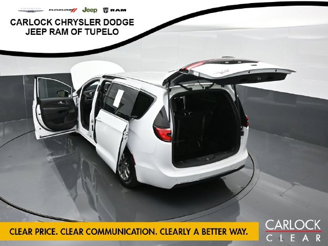 Used 2025 Chrysler Pacifica Select FWD image 69