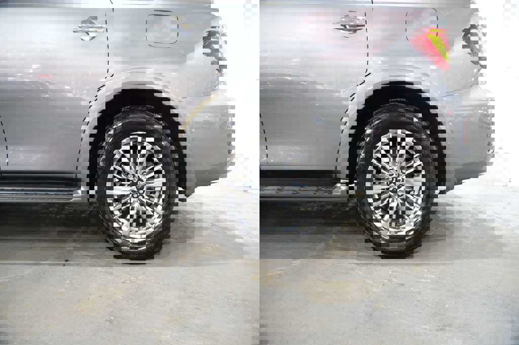 Used 2021 INFINITI QX80 Luxe image 7