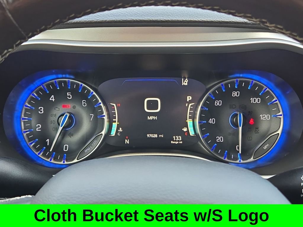 Used 2021 Chrysler Pacifica Touring w/ Uconnect Theater Family Group image 20