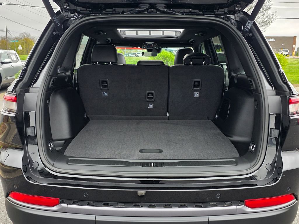 New 2026 Jeep Grand Cherokee Limited image 37