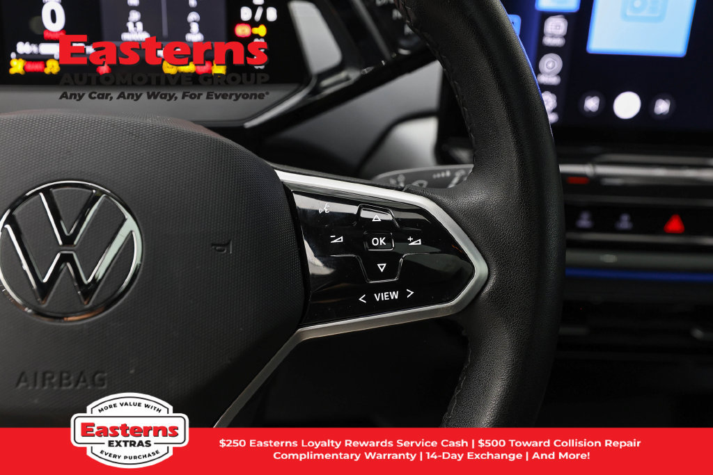 Used 2023 Volkswagen ID.4 Pro S AWD/4WD image 16
