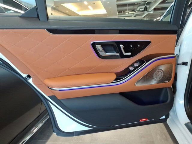 New 2026 Mercedes-Benz S 580 4MATIC Sedan image 17
