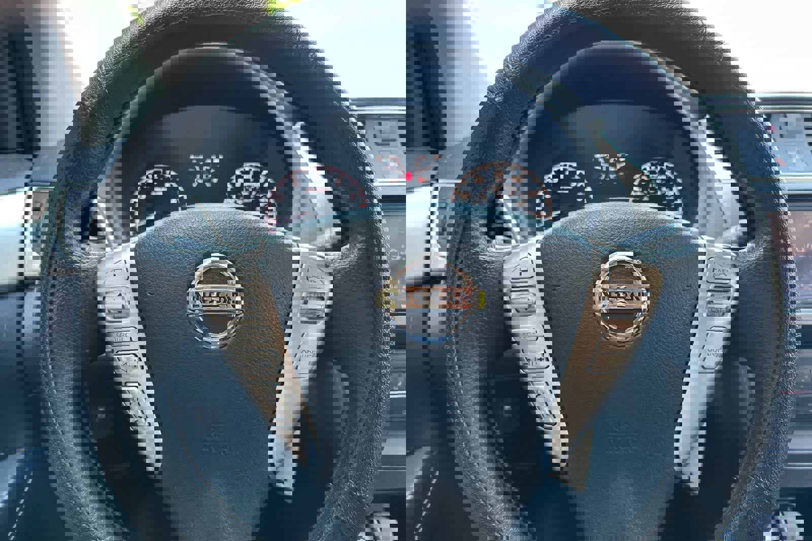 Used 2016 Nissan Sentra S image 22