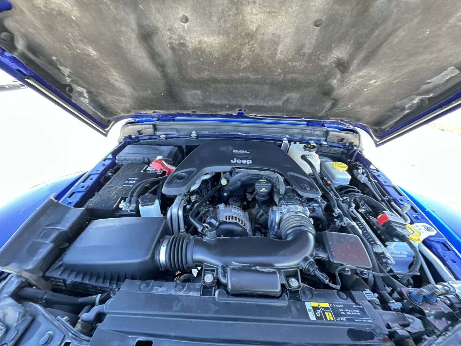 Used 2018 Jeep Wrangler Unlimited Rubicon AWD/4WD image 30