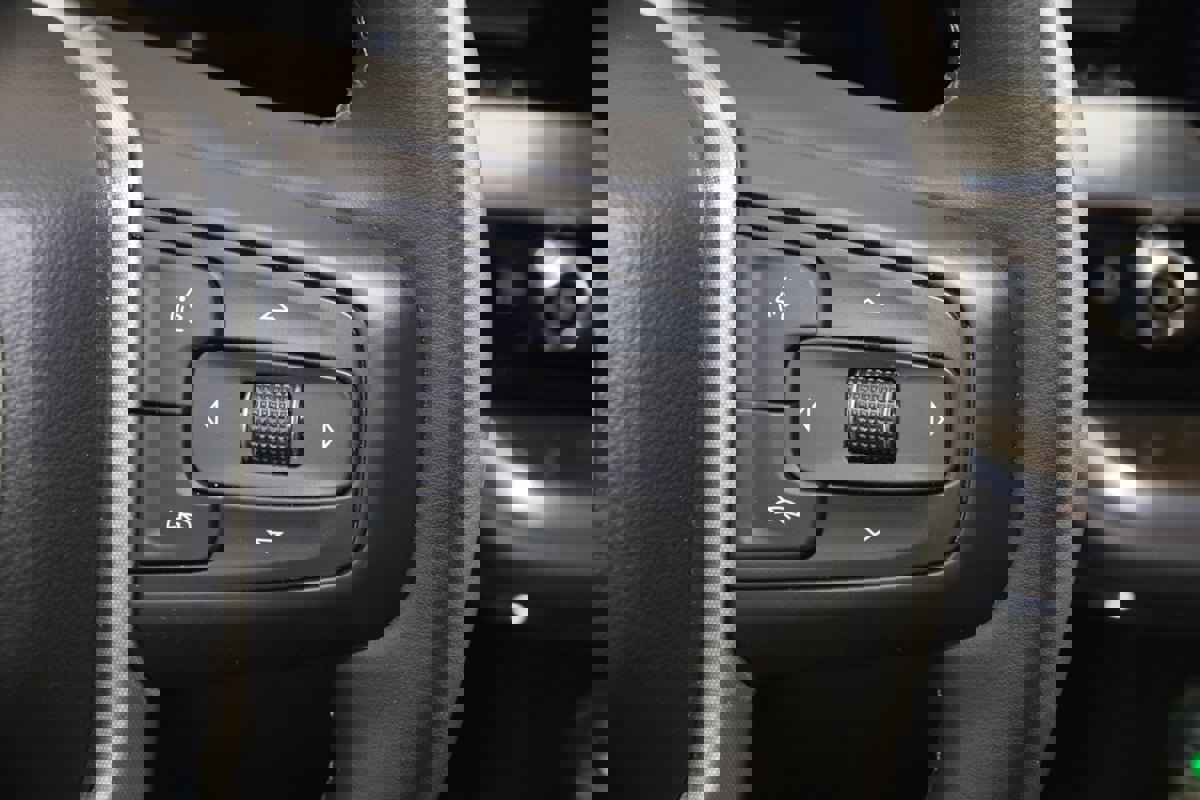 Used 2024 GMC Sierra 1500 Elevation image 35