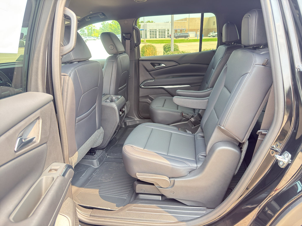 New 2026 Chevrolet Traverse LT w/ Driver Confidence Package FWD image 33