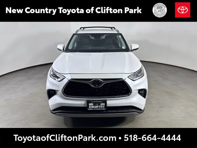 Used 2023 Toyota Highlander Platinum image 8