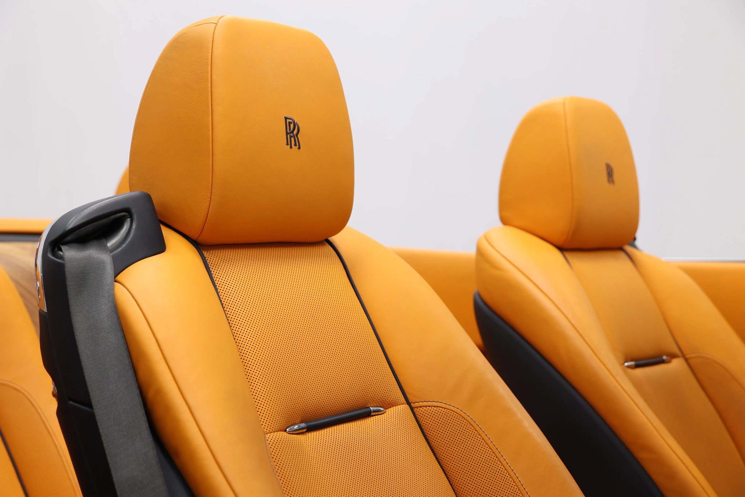 Used 2016 Rolls-Royce Dawn image 78