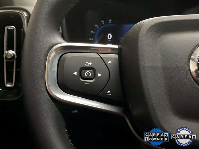 Used 2025 Volvo XC40 B5 Plus image 38