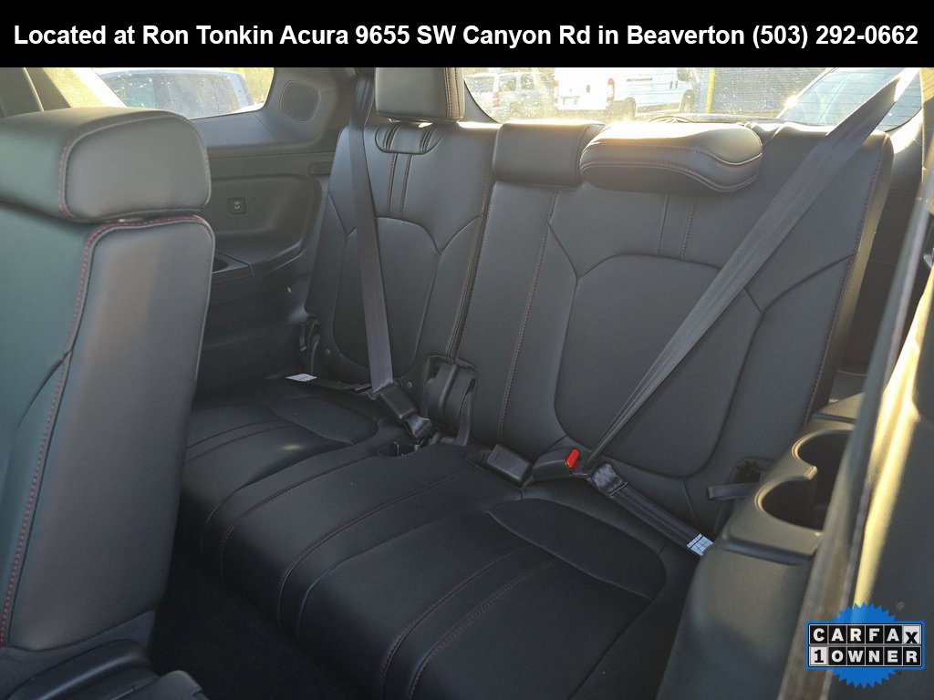 Used 2025 Honda Pilot Black Edition image 14