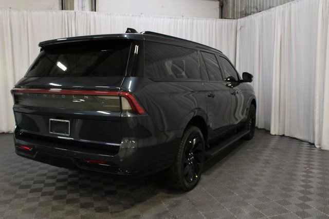 New 2026 Lincoln Navigator L Reserve w/ Jet Appearance Package image 58