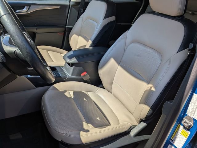 Used 2021 Ford Escape Titanium image 28