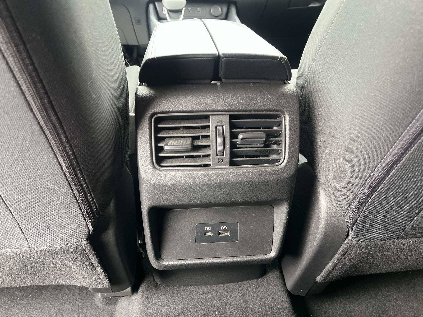 Certified 2023 Nissan Rogue SV image 17